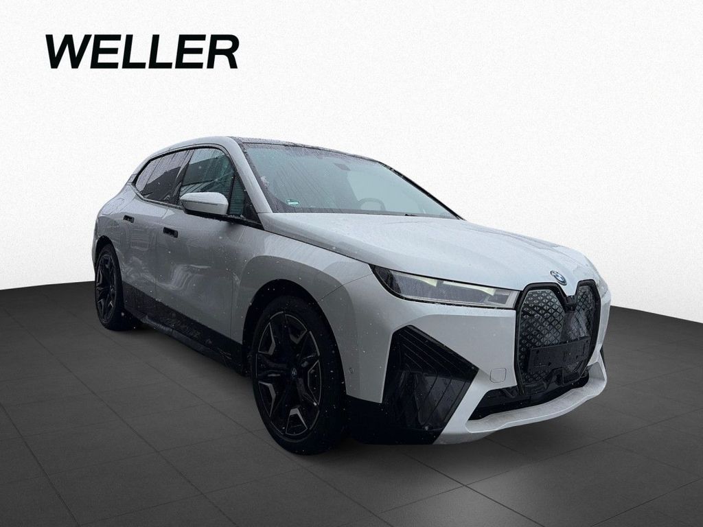 BMW iX 2023