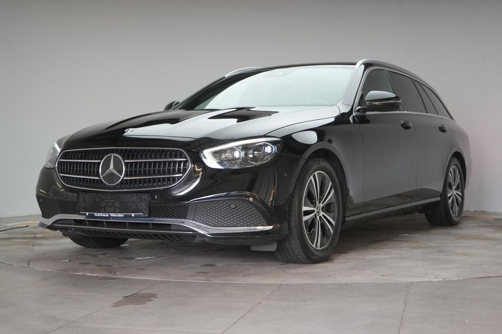 Mercedes-Benz E 220 2021