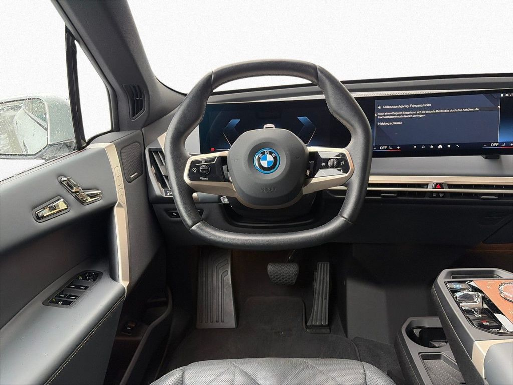 BMW iX 2023