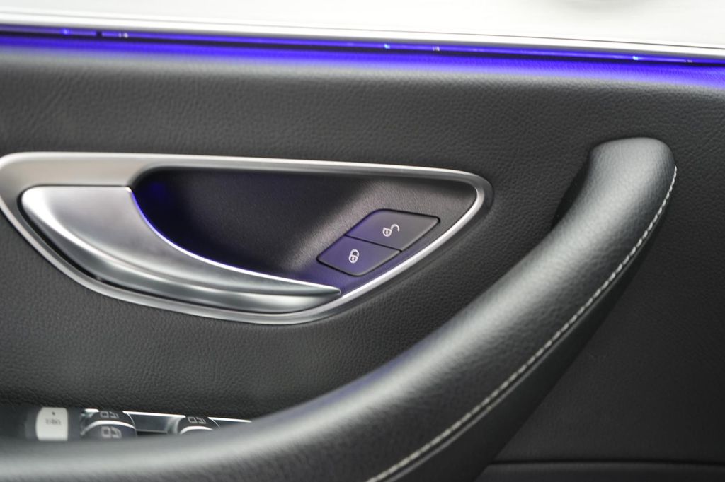 Mercedes-Benz E 220 2021