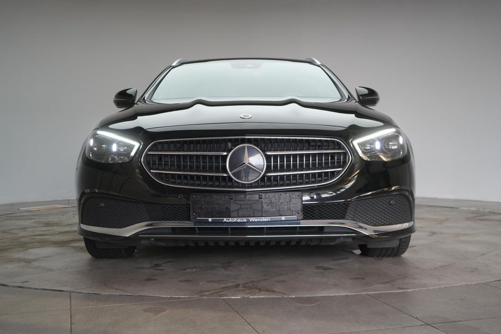 Mercedes-Benz E 220 2021