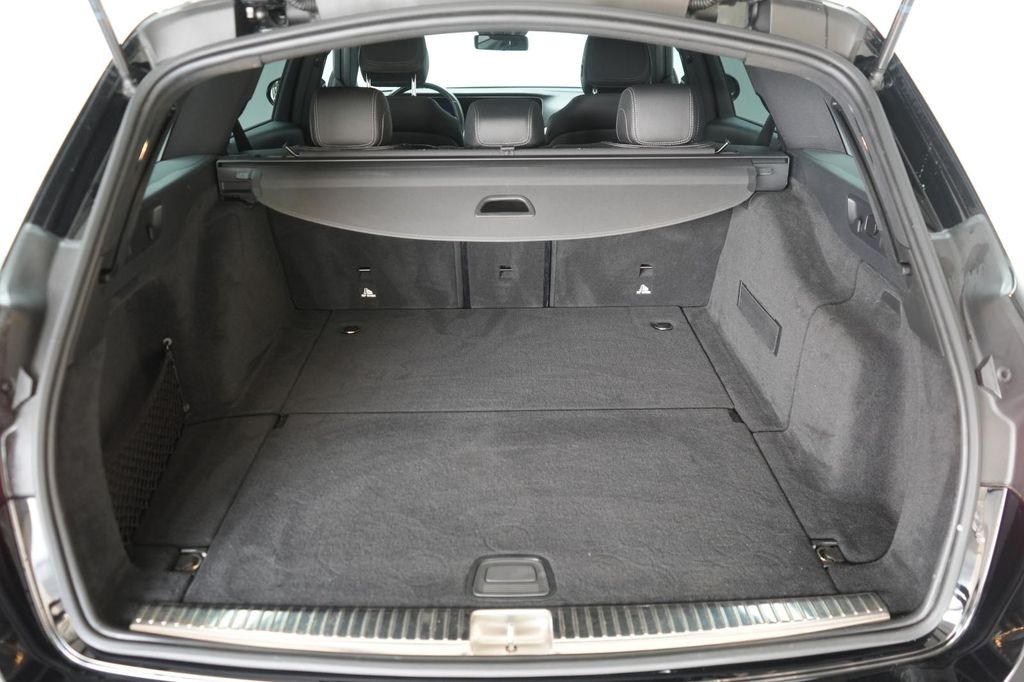 Mercedes-Benz E 220 2021