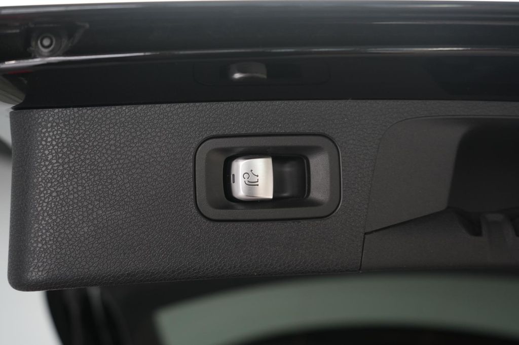 Mercedes-Benz E 220 2021