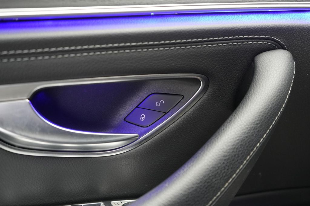 Mercedes-Benz E 300 2021