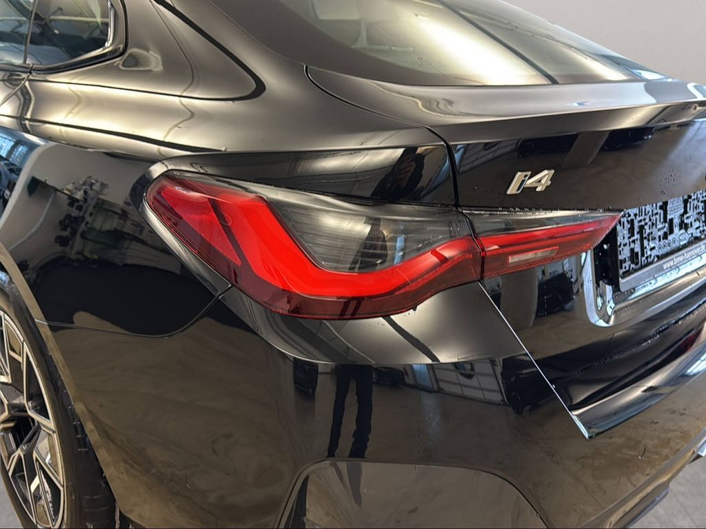 BMW i4 2023