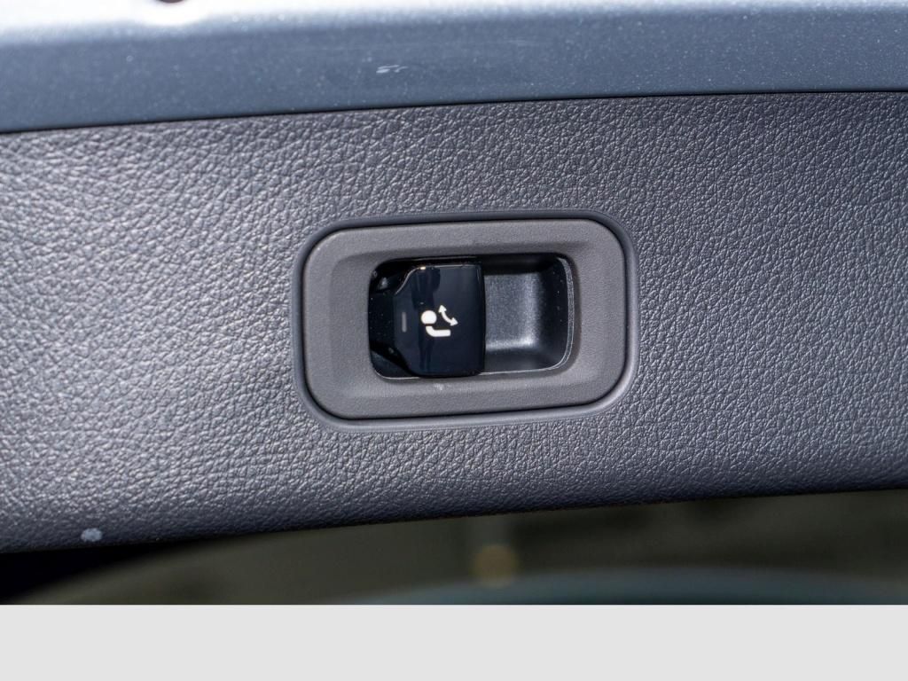 Mercedes-Benz GLC 300 2026