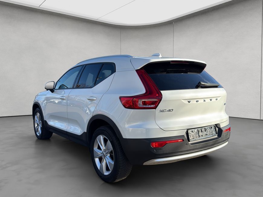 Volvo XC40 2024