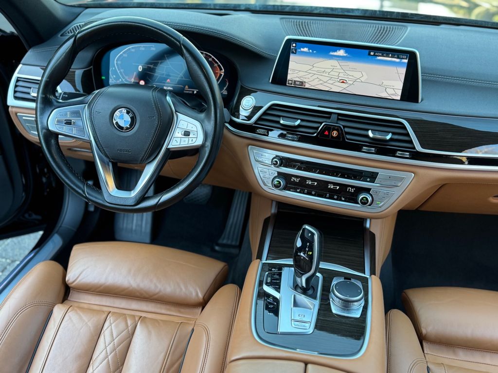 BMW 730 2020
