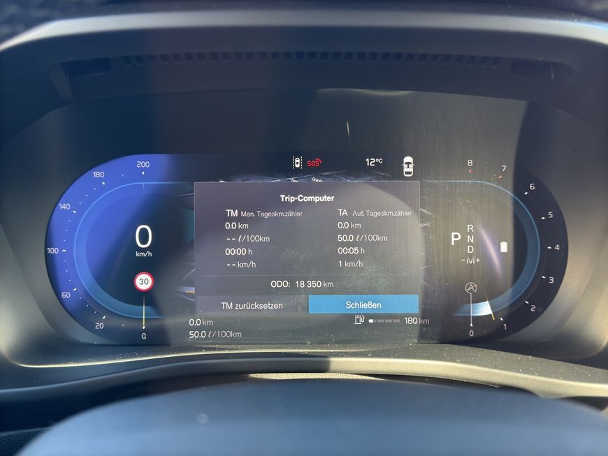 Volvo XC40 2024
