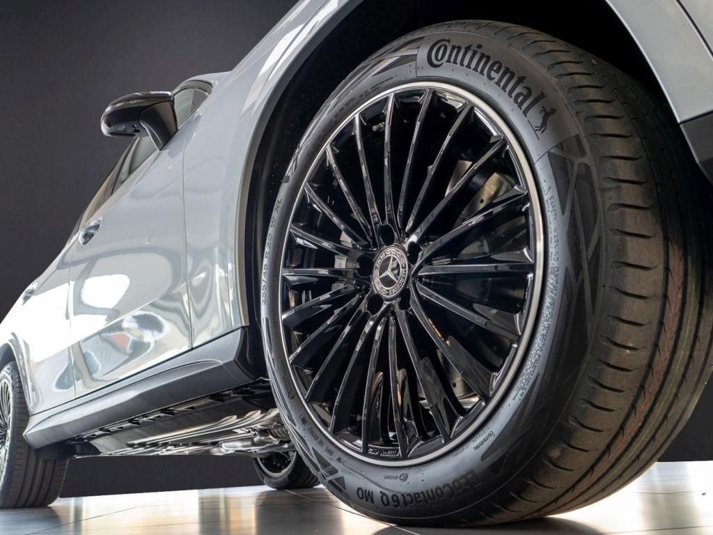 Mercedes-Benz GLC 300 2026