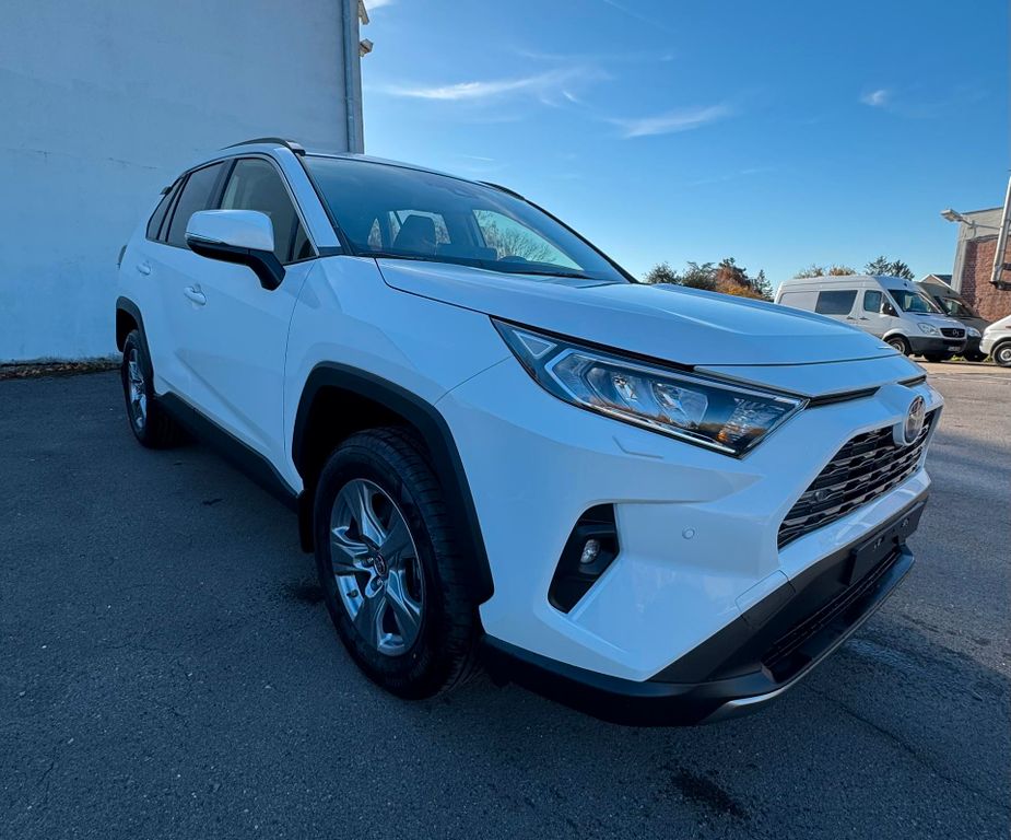 Toyota RAV 4 2025