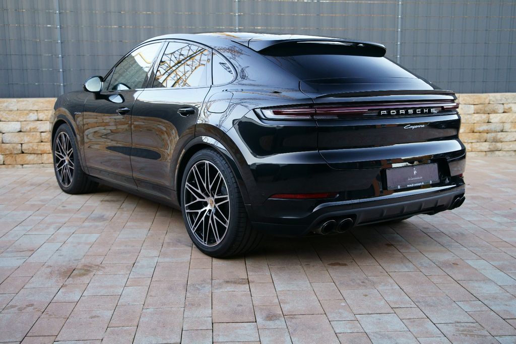 Porsche Cayenne 2025