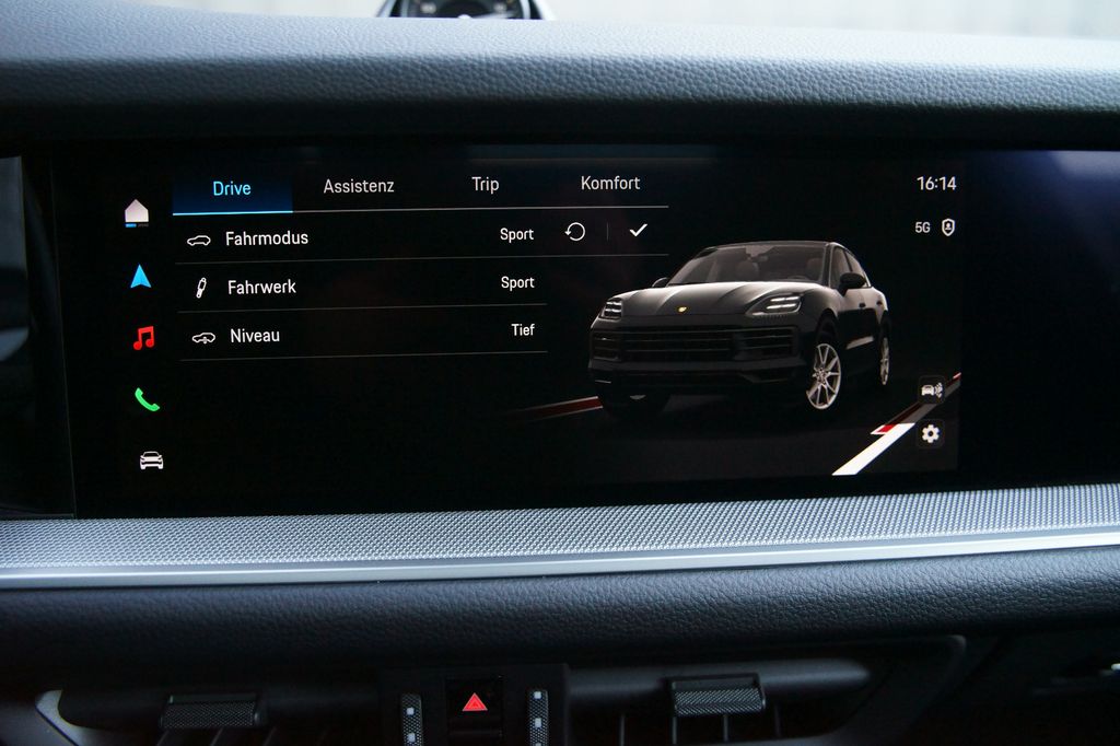 Porsche Cayenne 2025