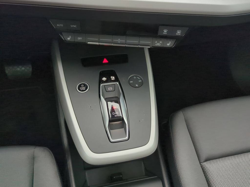 Audi Q4 e-tron 2025