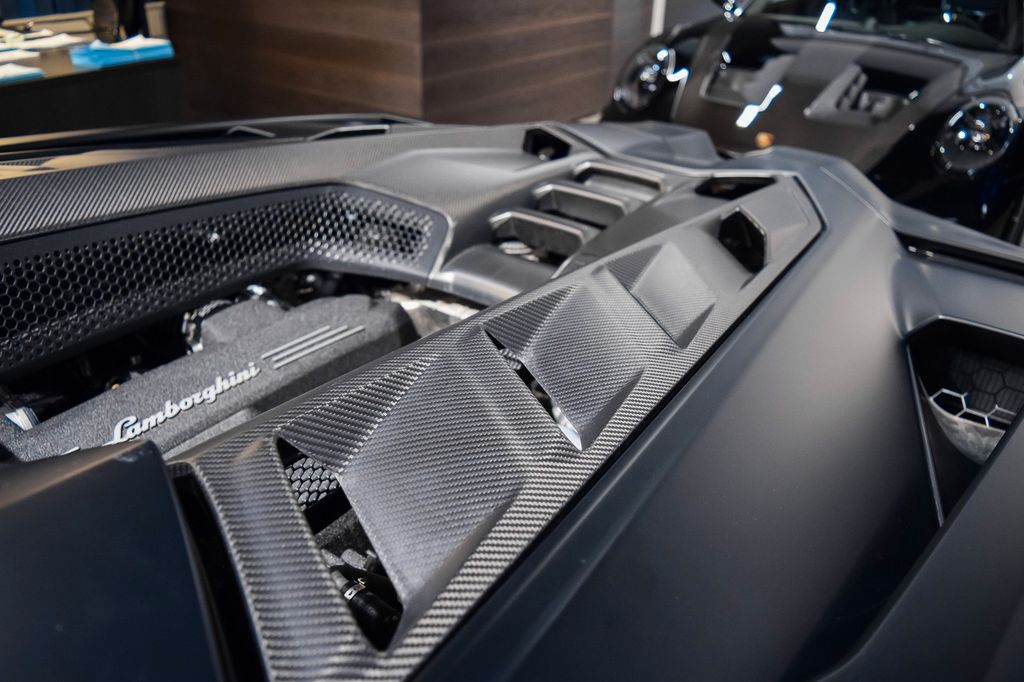 Lamborghini Revuelto 2026