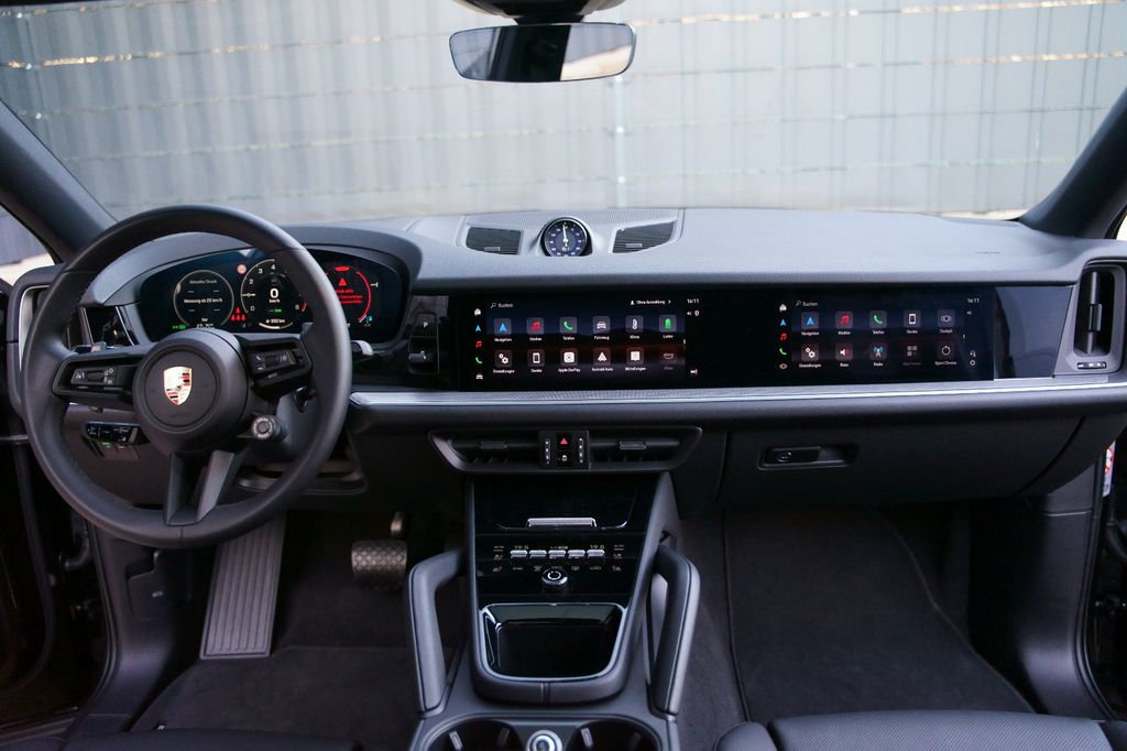 Porsche Cayenne 2025