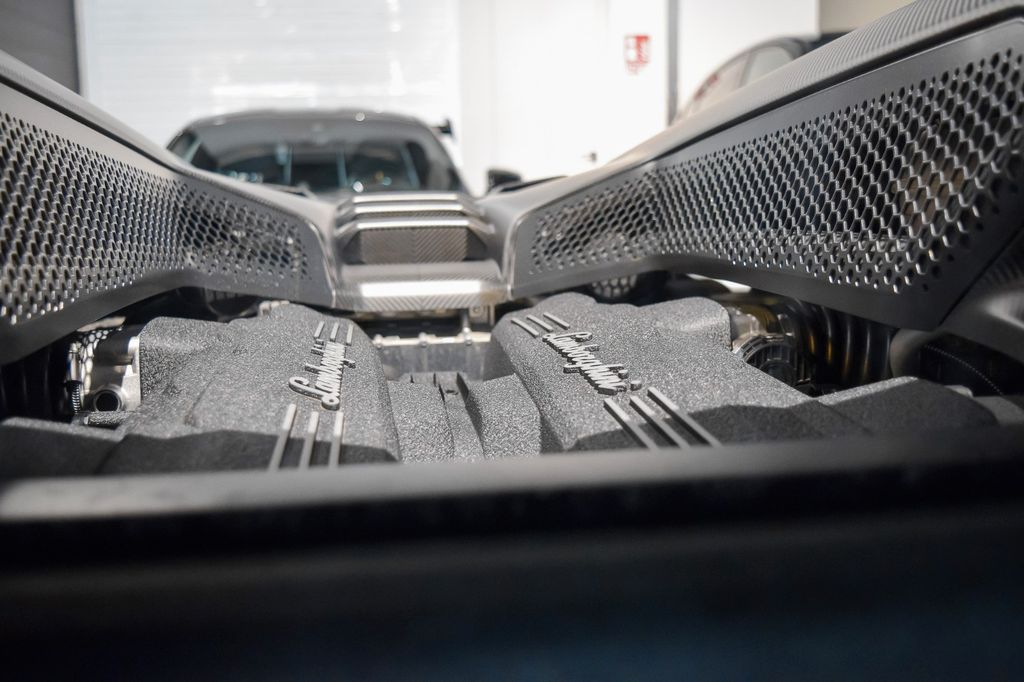 Lamborghini Revuelto 2026