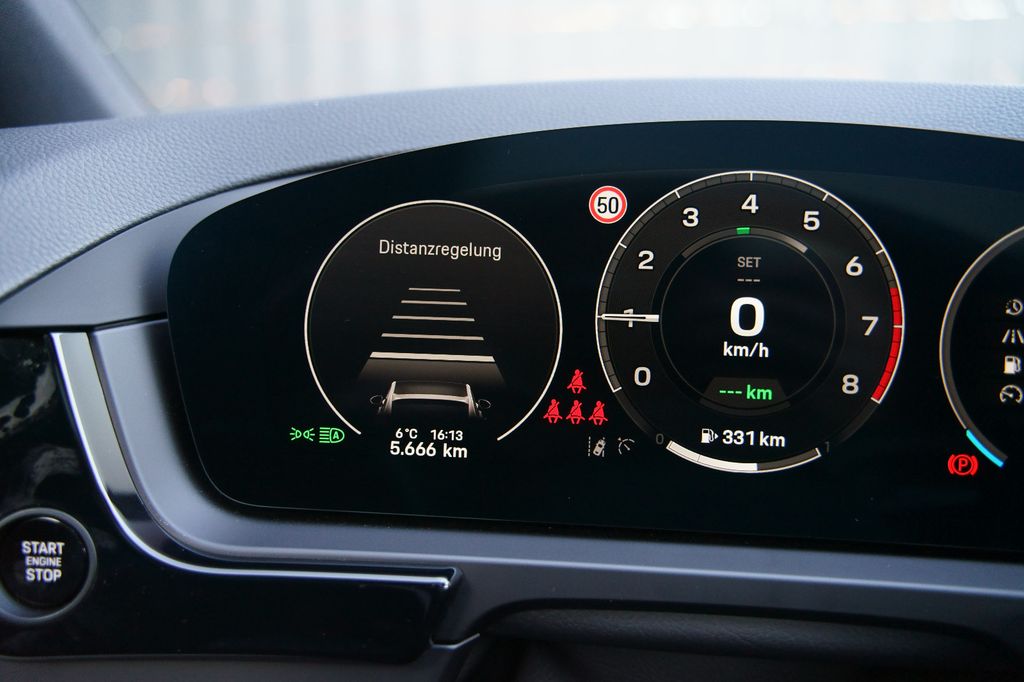 Porsche Cayenne 2025