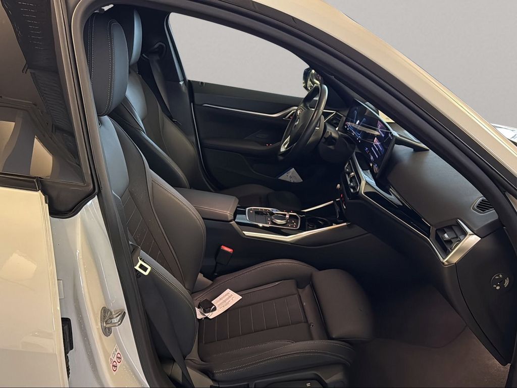 BMW i4 2023