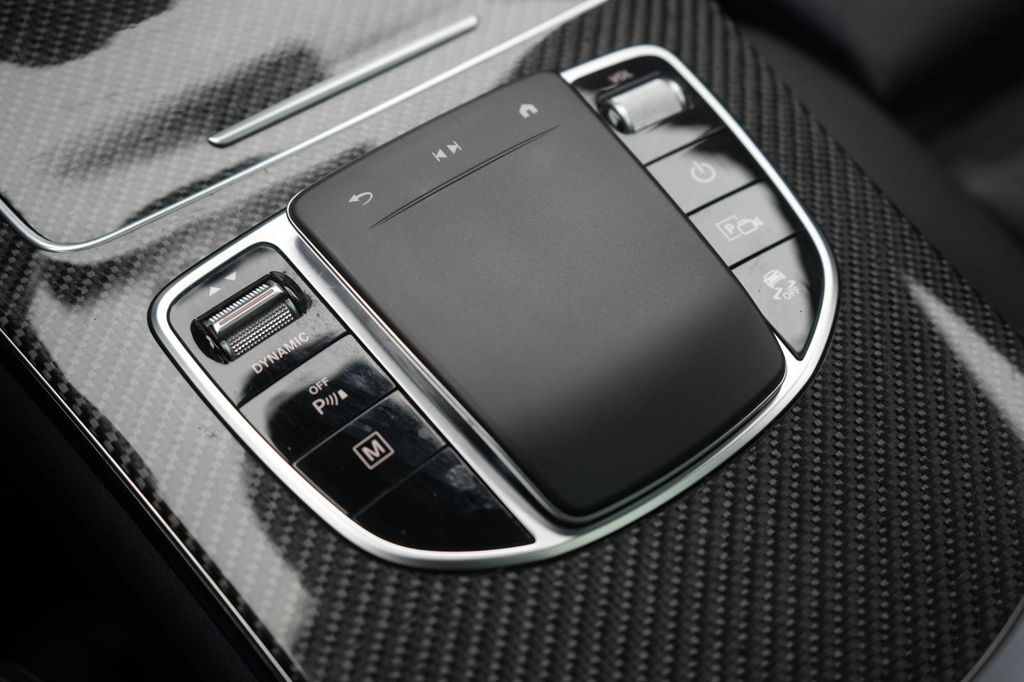 Mercedes-Benz GLC 300 2021