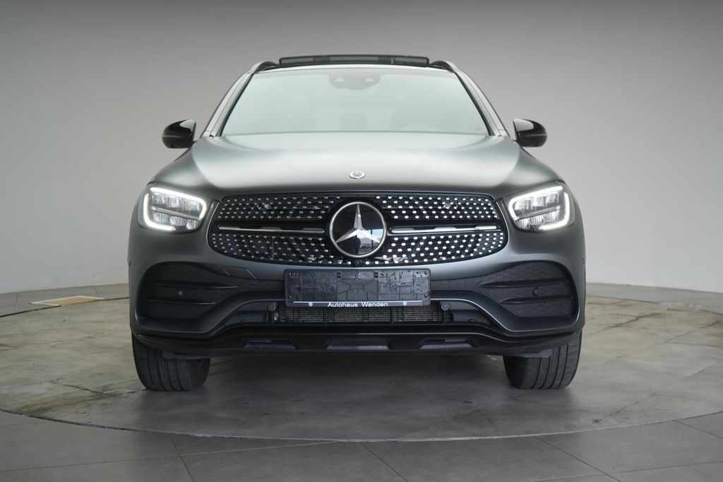 Mercedes-Benz GLC 300 2021