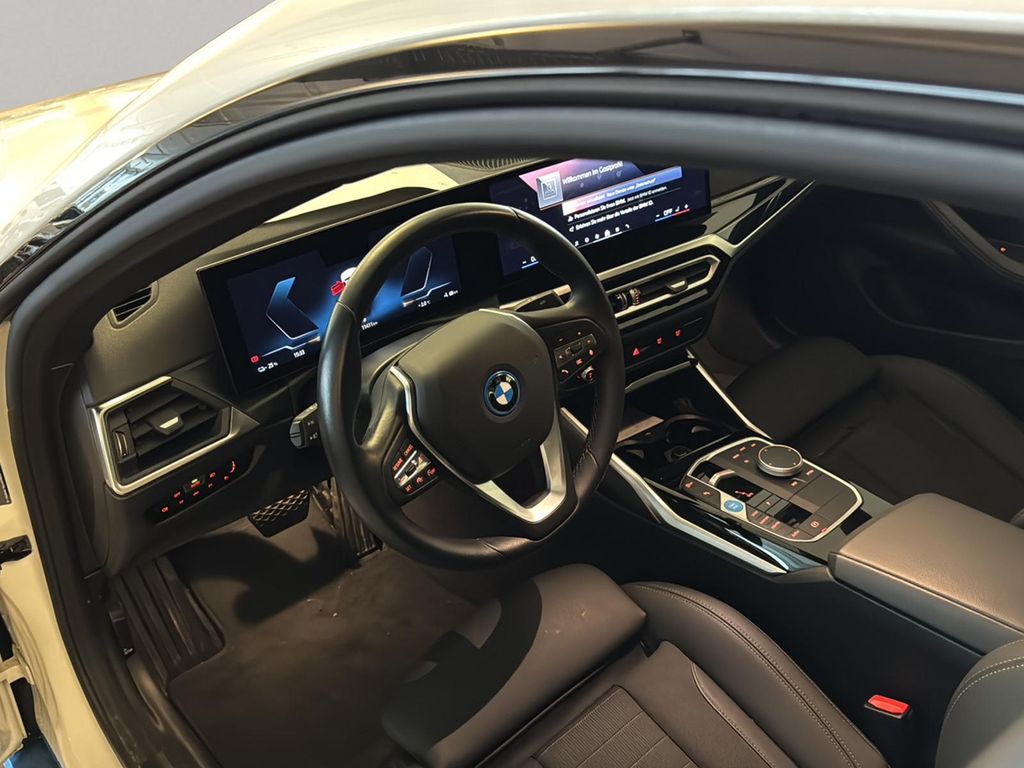 BMW i4 2023