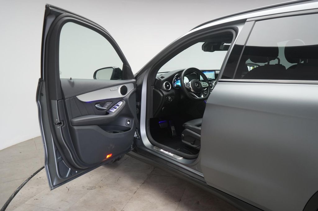 Mercedes-Benz GLC 300 2021