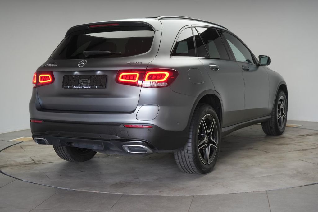 Mercedes-Benz GLC 300 2021