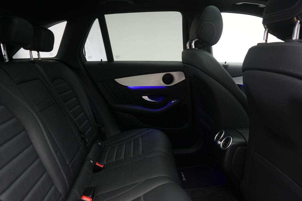 Mercedes-Benz GLC 300 2021