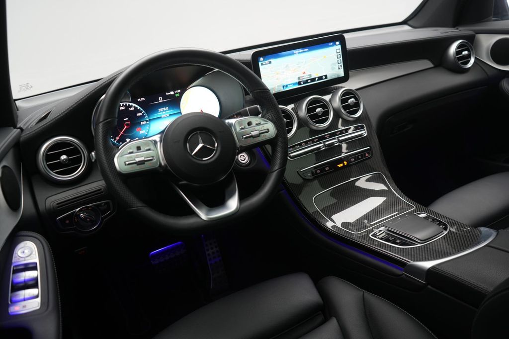 Mercedes-Benz GLC 300 2021