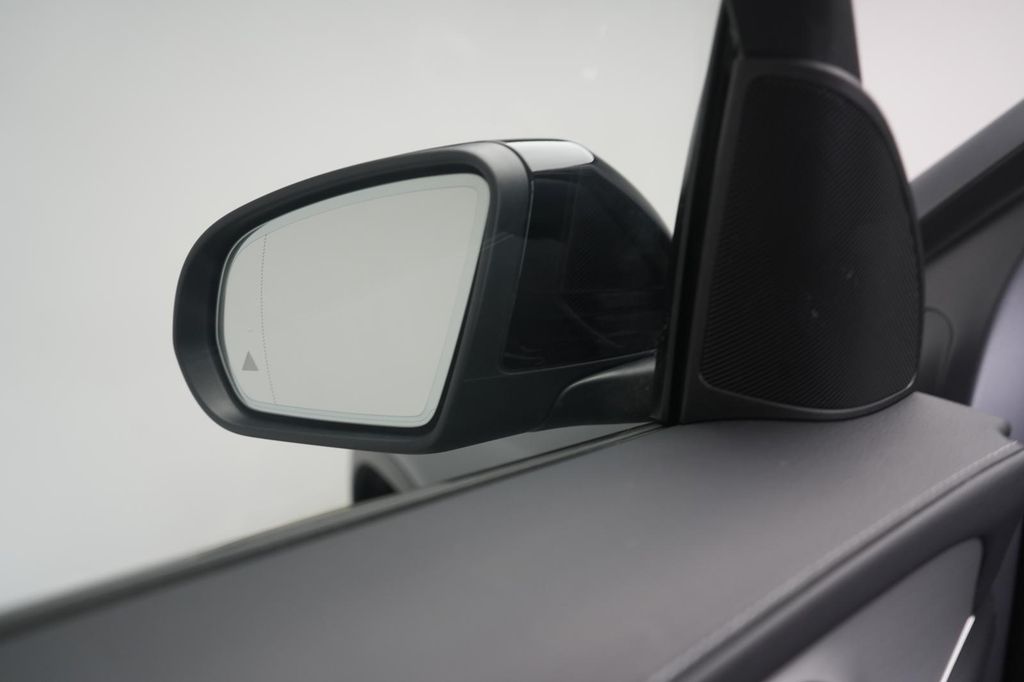 Mercedes-Benz GLC 300 2021