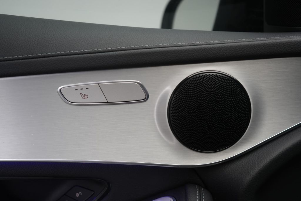 Mercedes-Benz GLC 300 2021