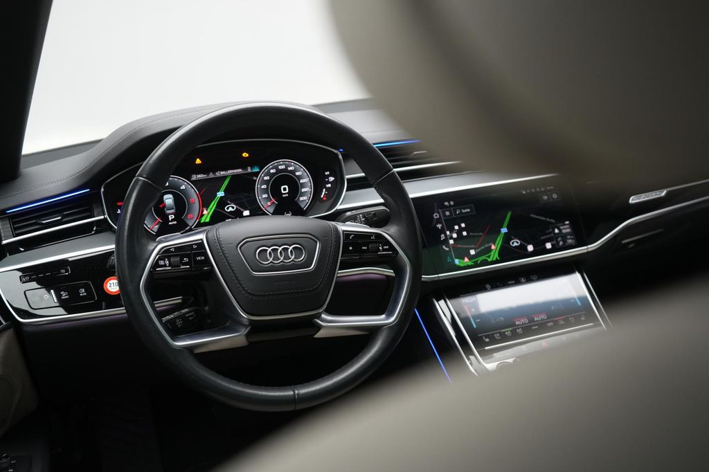Audi A8 2023