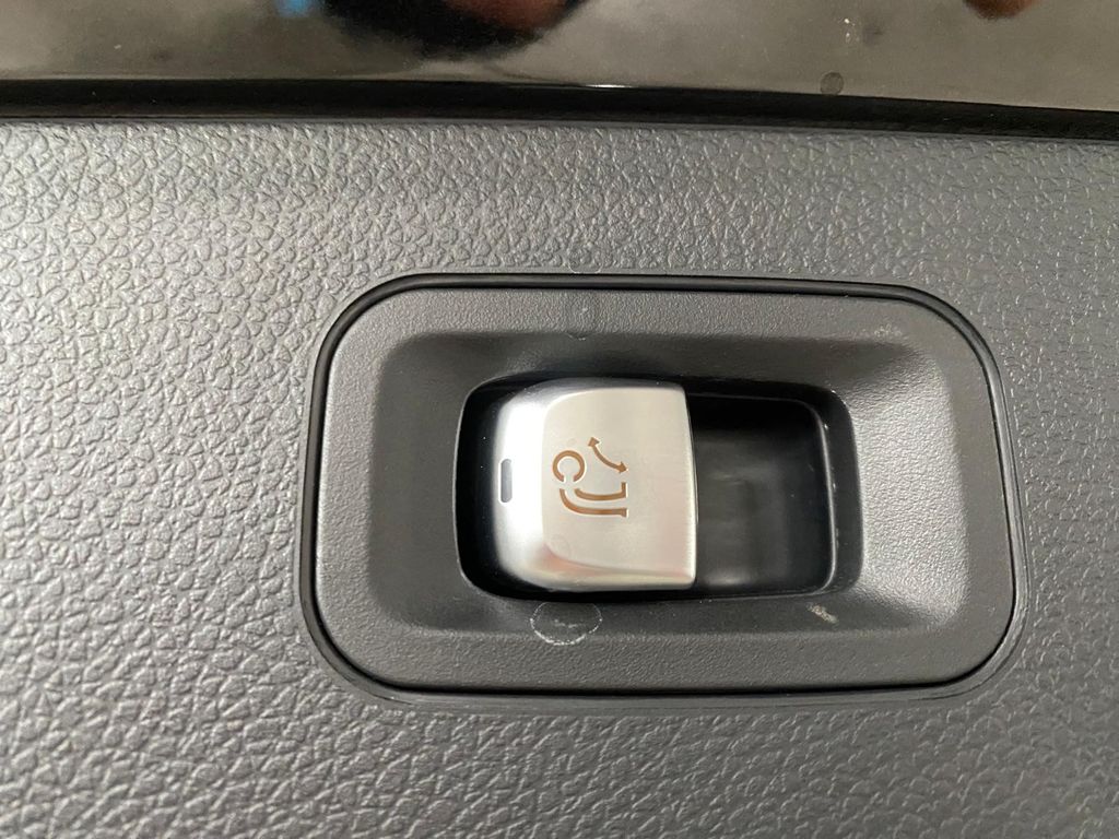 Mercedes-Benz GLC 300 2021