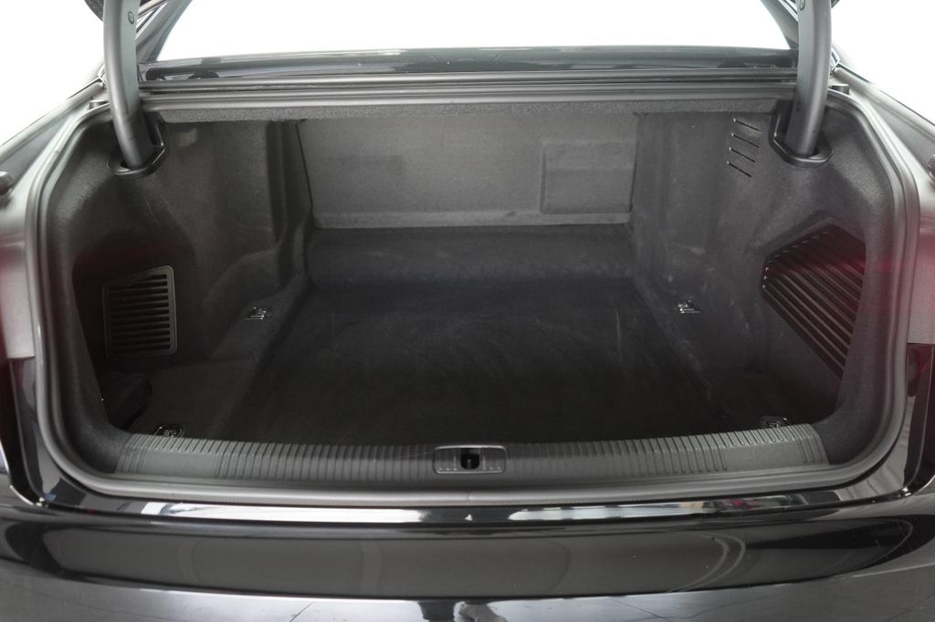 Audi A8 2023