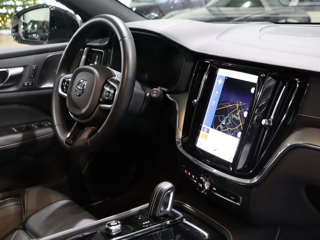 Volvo V60 2022