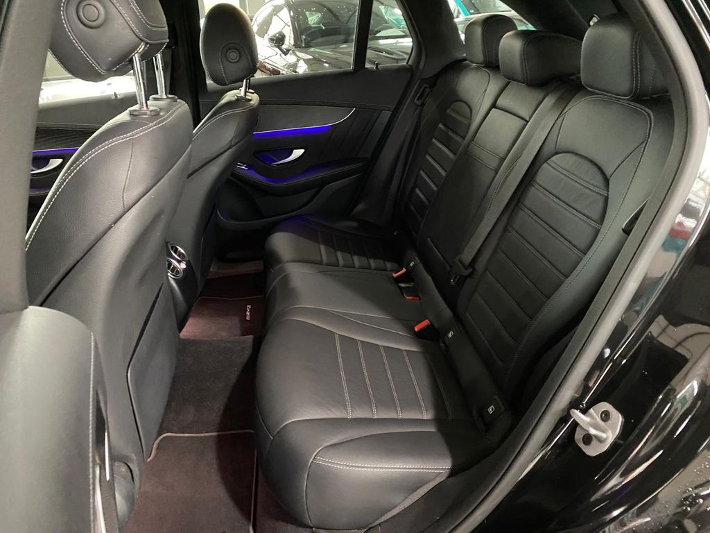 Mercedes-Benz GLC 300 2021