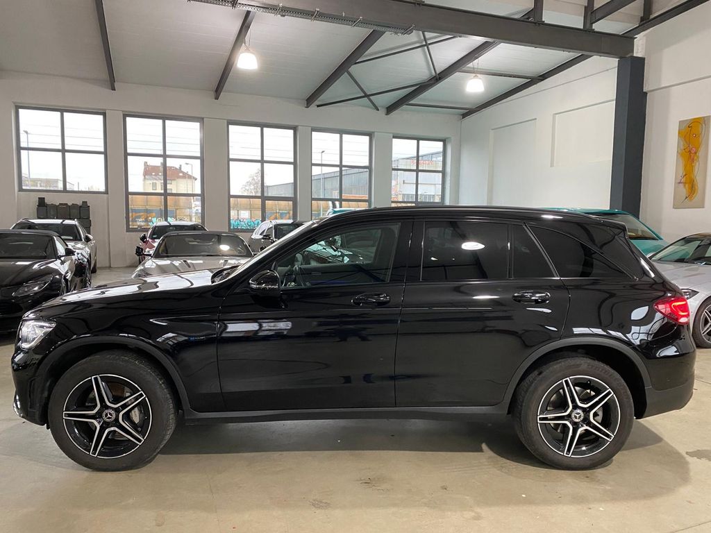 Mercedes-Benz GLC 300 2021