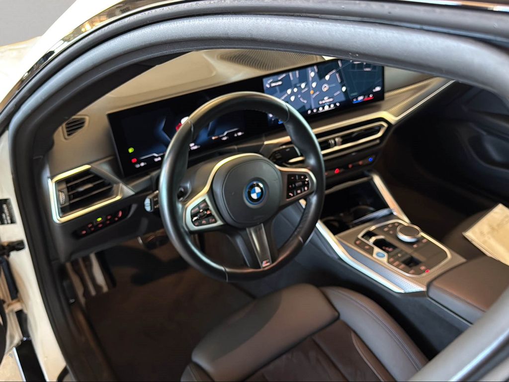 BMW i4 2023
