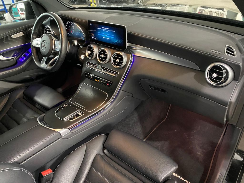 Mercedes-Benz GLC 300 2021