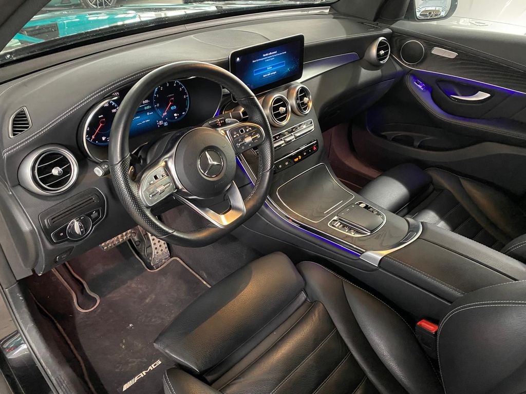 Mercedes-Benz GLC 300 2021