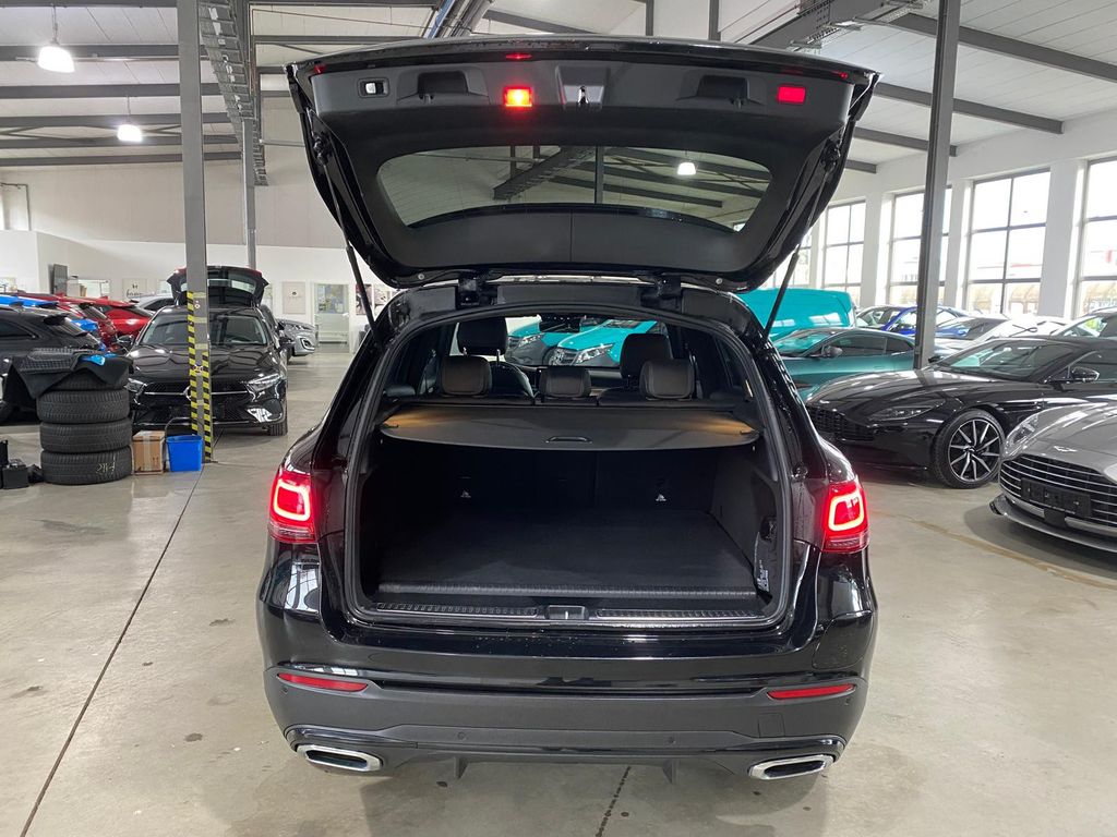 Mercedes-Benz GLC 300 2021