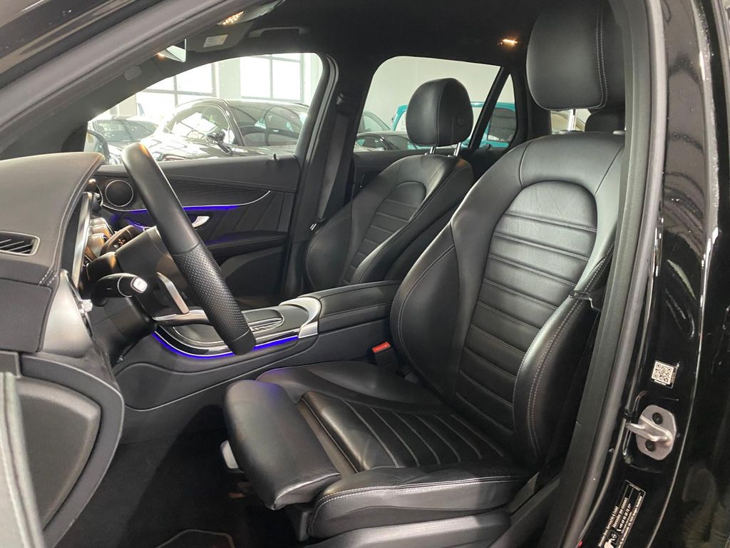 Mercedes-Benz GLC 300 2021