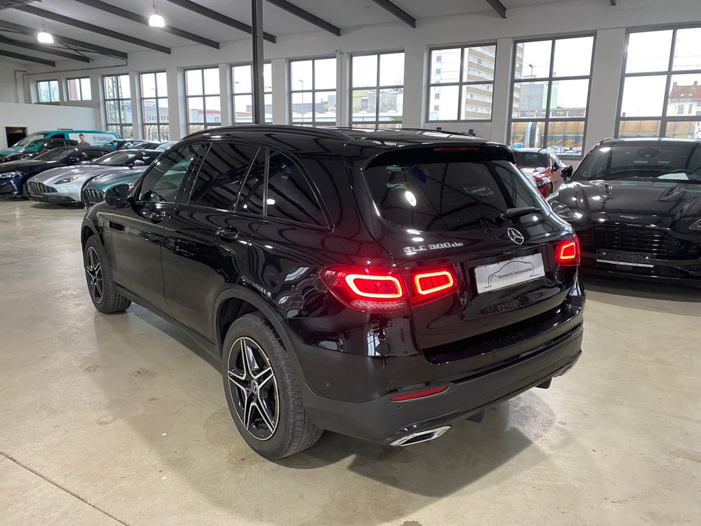 Mercedes-Benz GLC 300 2021