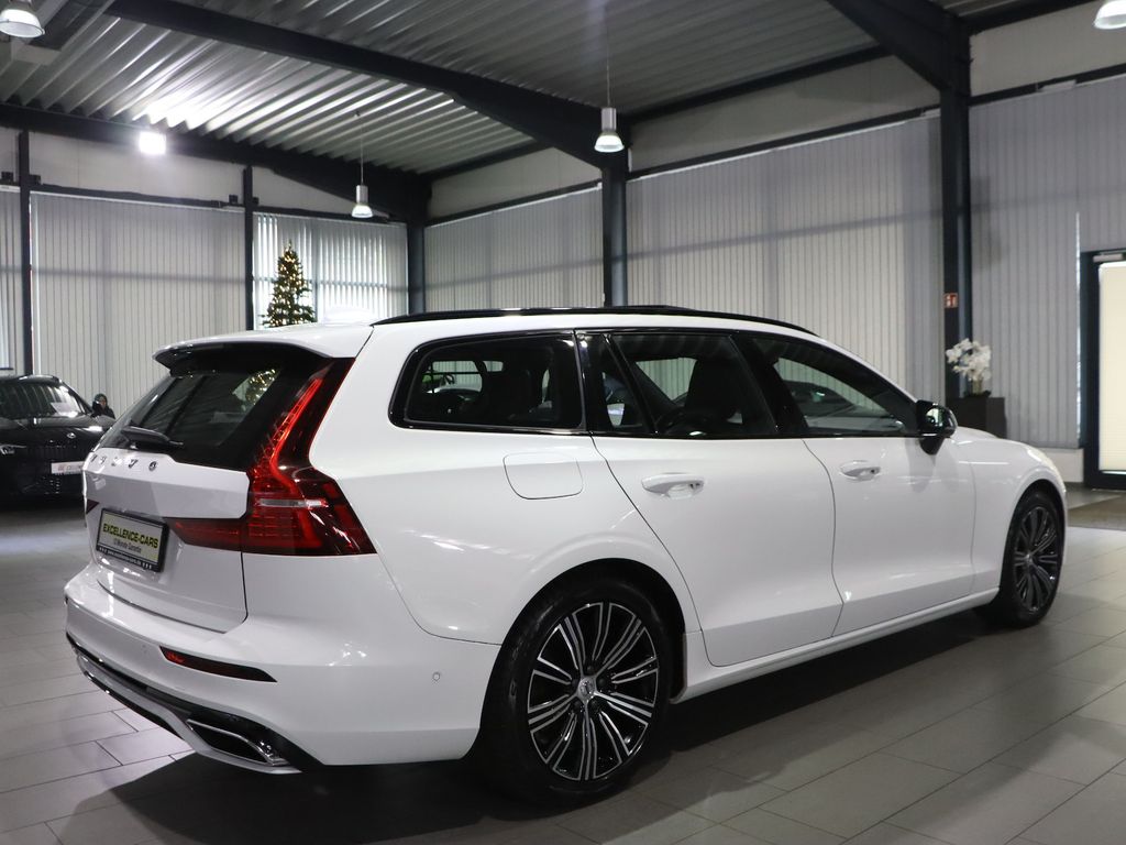 Volvo V60 2022