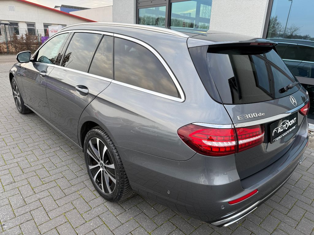 Mercedes-Benz E 300 2022