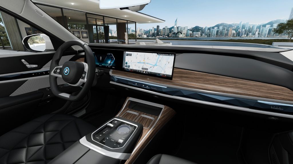 BMW i7