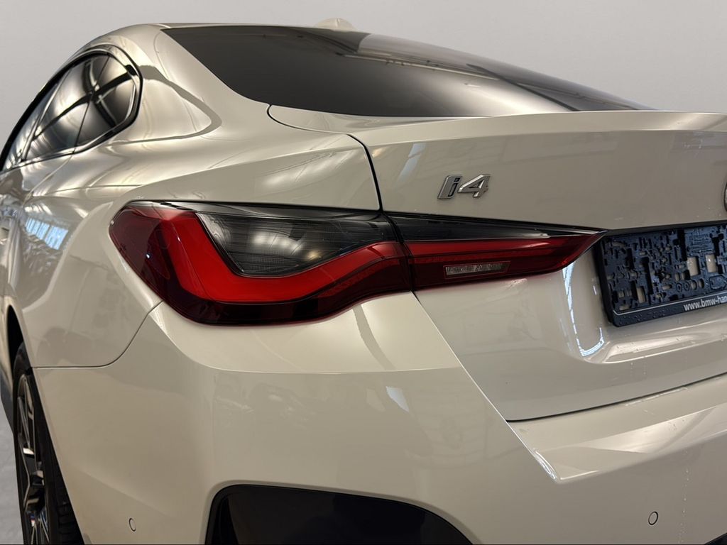 BMW i4 2023