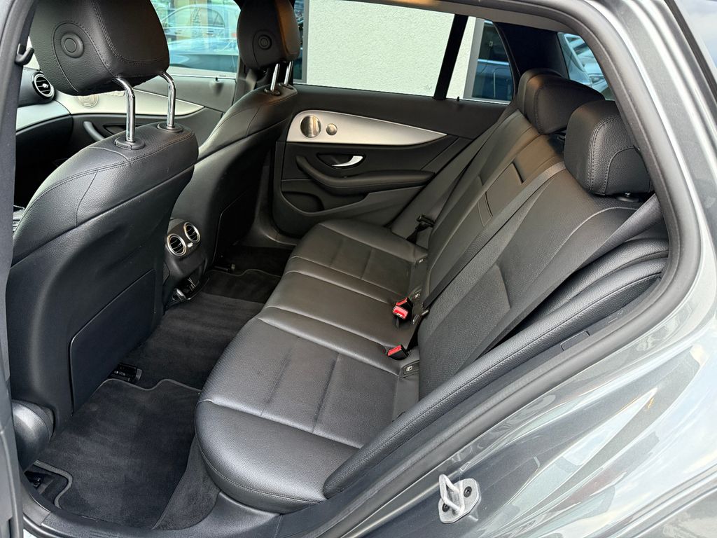 Mercedes-Benz E 300 2022