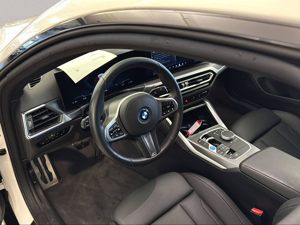 BMW i4 2023